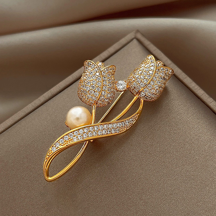 合金仿珍珠胸针 轻奢珍珠满钻郁金香胸针女高档别针固定衣服胸花