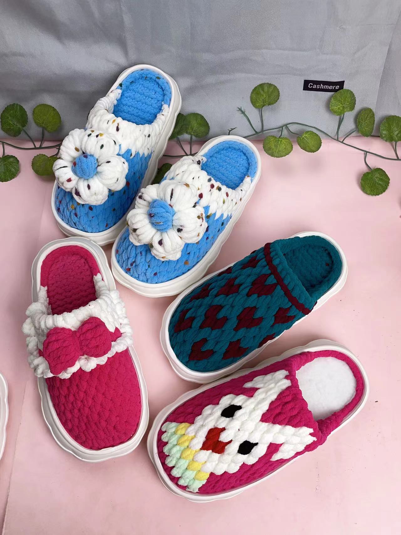 网红新款冬季棉拖手工毛线鞋成品棉拖鞋厚底云朵底丸子底泡芙花鞋