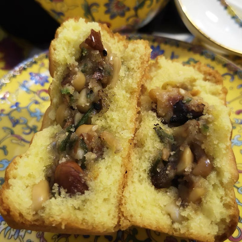 地道东北味老式广式厚皮月饼酥皮翻毛果仁馅料手工现做传统蛋月烧