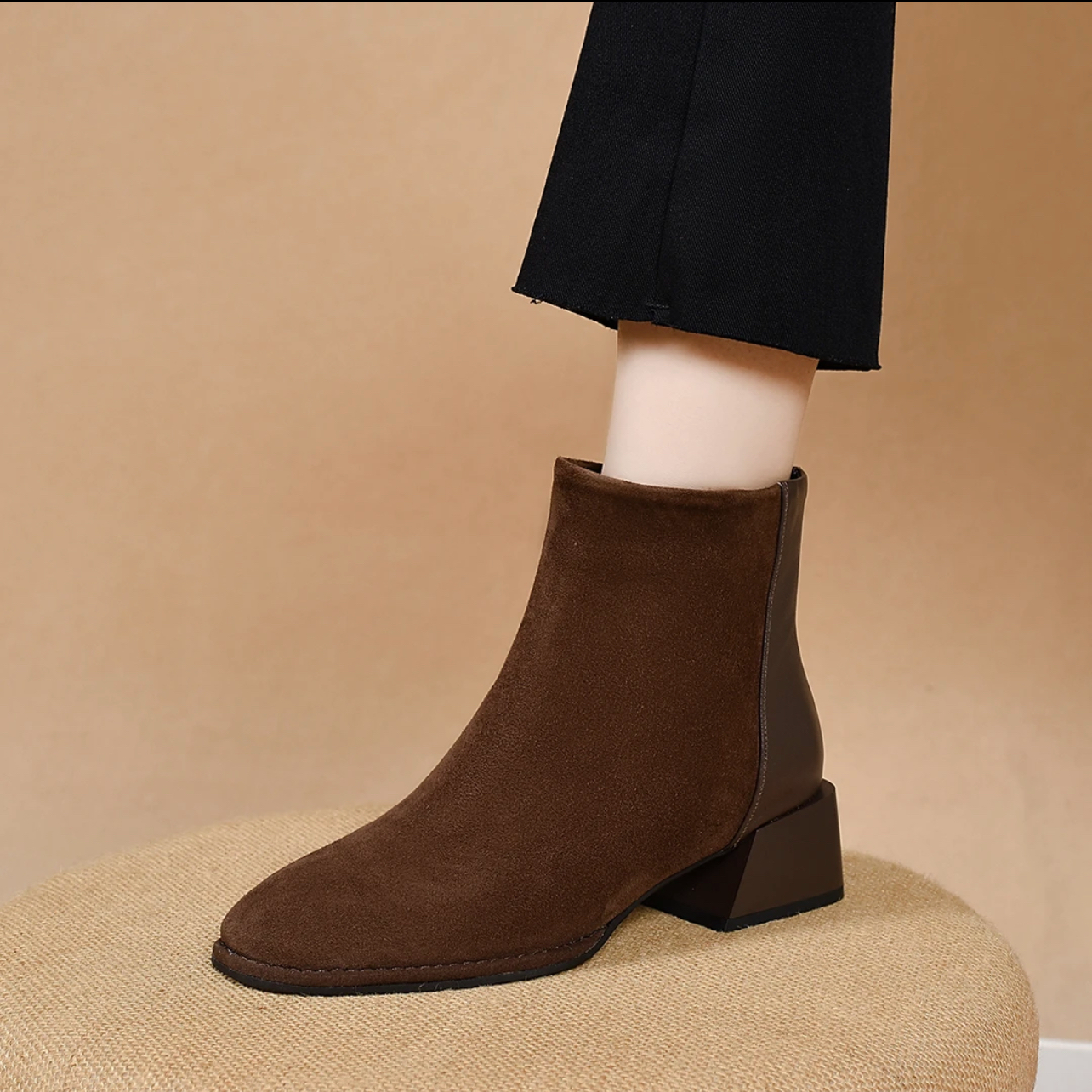 真皮复古切尔西靴女绒面2024年新款粗跟小短靴后拉链磨砂拼接单靴