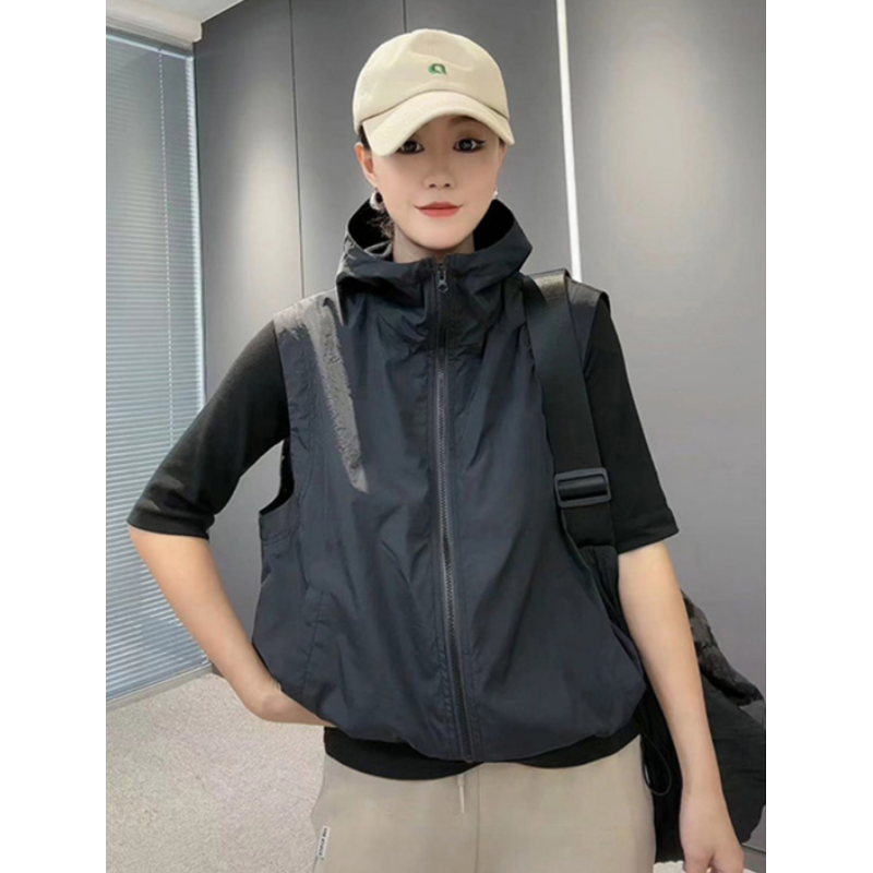 春夏秋新款百搭休闲连帽纯色显瘦时尚拉链上衣透气马甲潮薄款女装