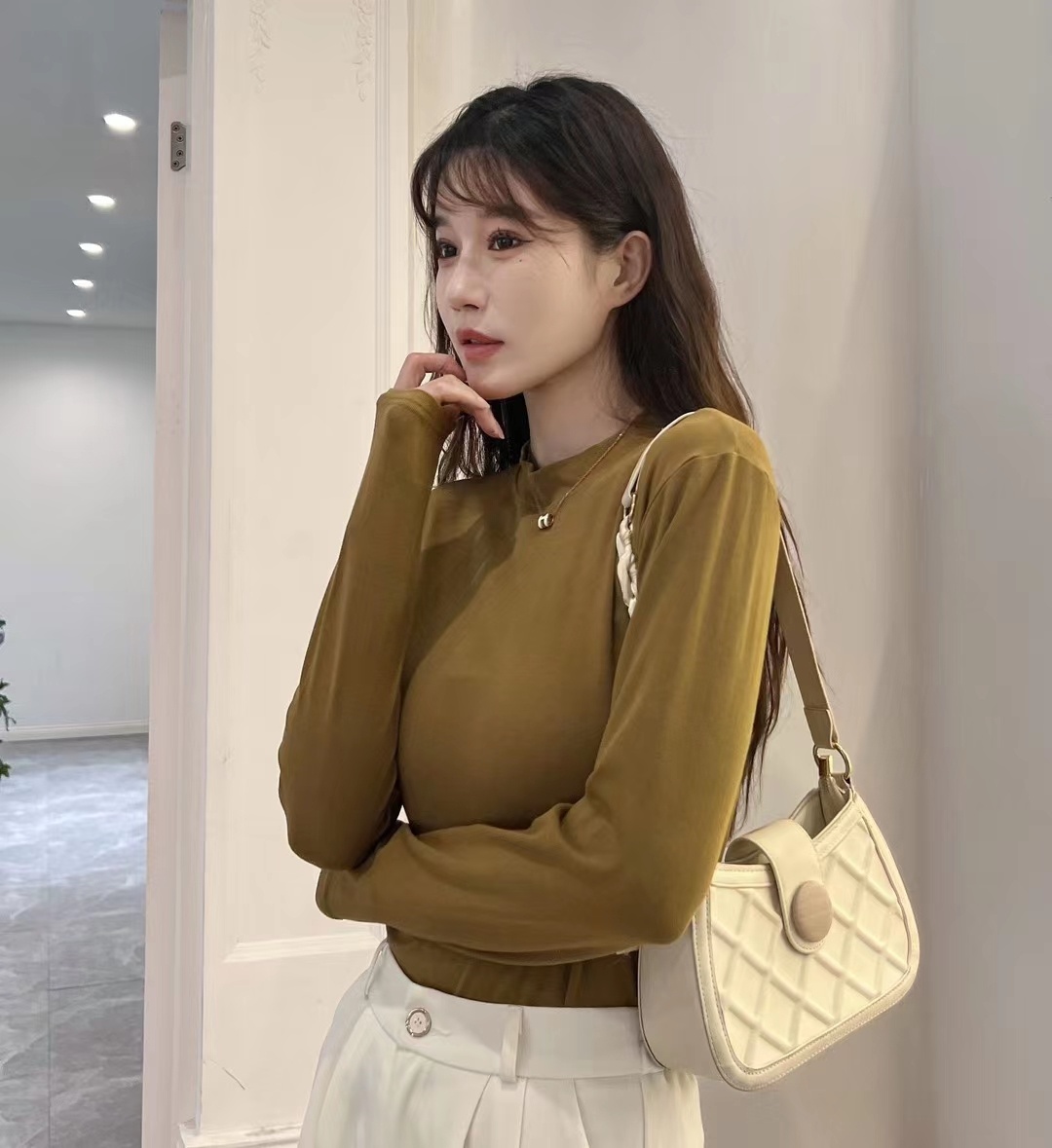 【工厂直发】春夏时尚百搭气质打底衫休闲显瘦小立领长袖T恤