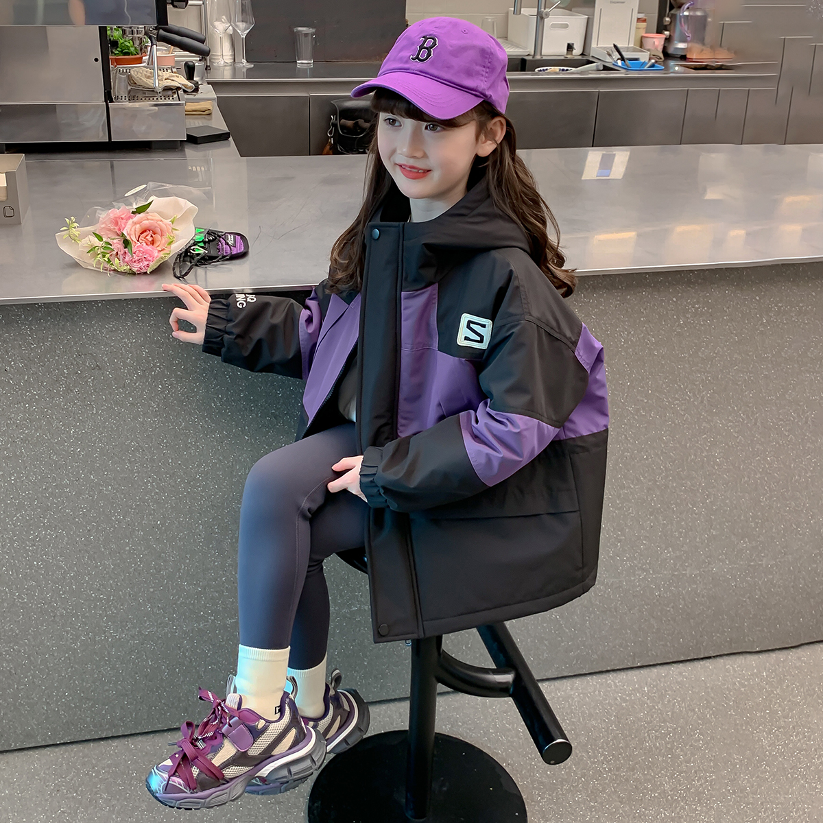 女童秋冬冲锋衣2025新款洋气女大童夹棉加厚防风衣服冬季儿童外套