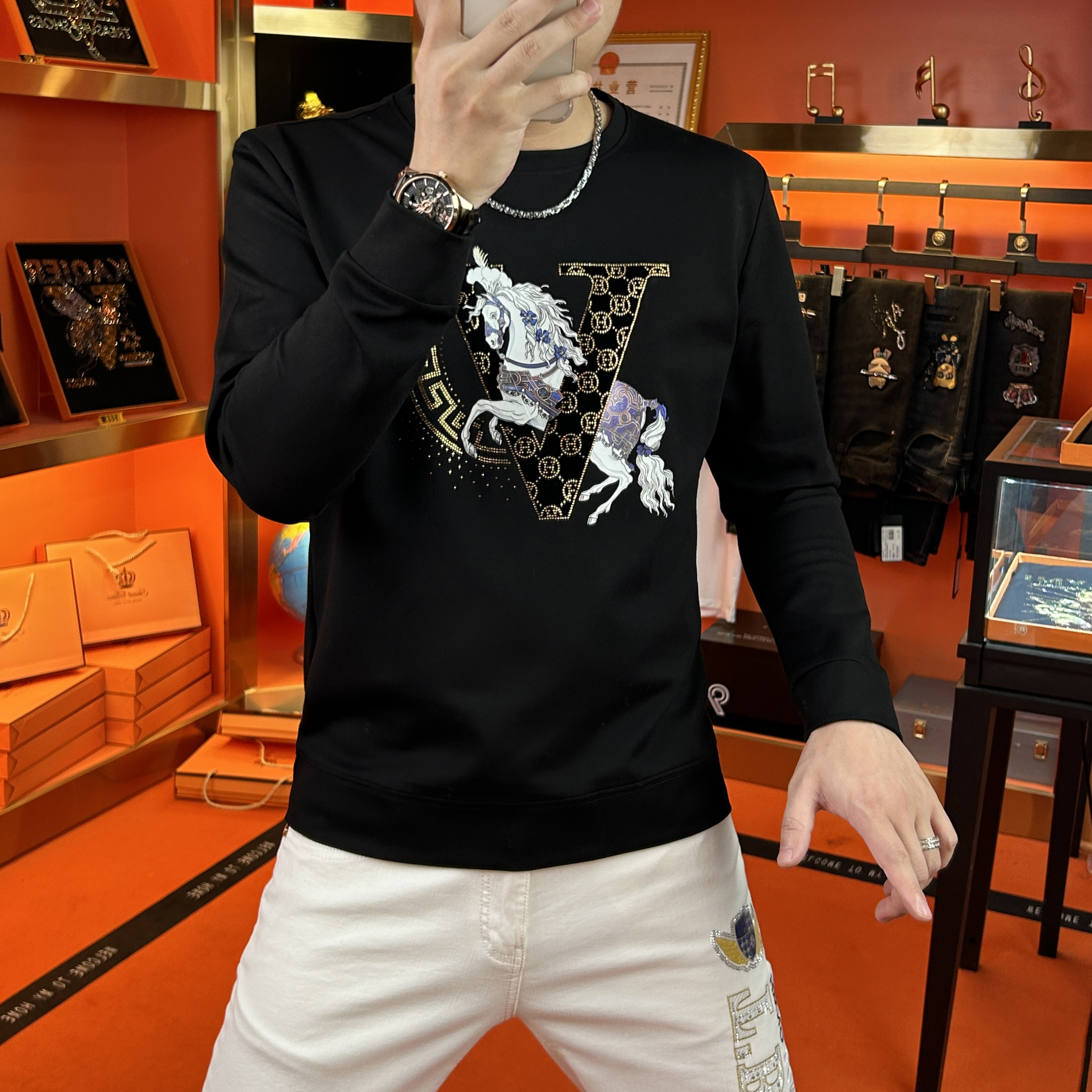 秋冬新款潮流时尚男士长袖卫衣休闲百搭马到成功修身男装圆领上衣