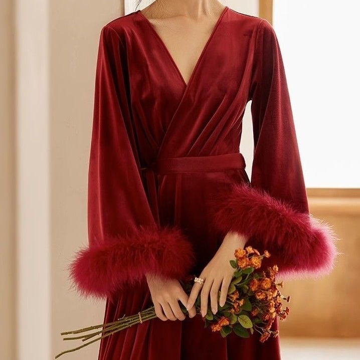 高级感羽毛金丝绒睡袍女轻奢长款宽松结婚晨袍新娘家居服秋冬新款