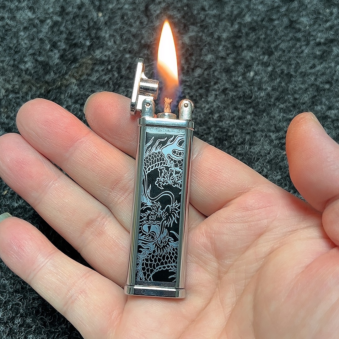 轻薄煤油打火机 薄款砂轮煤油打火机 加油手拨打火机 包邮