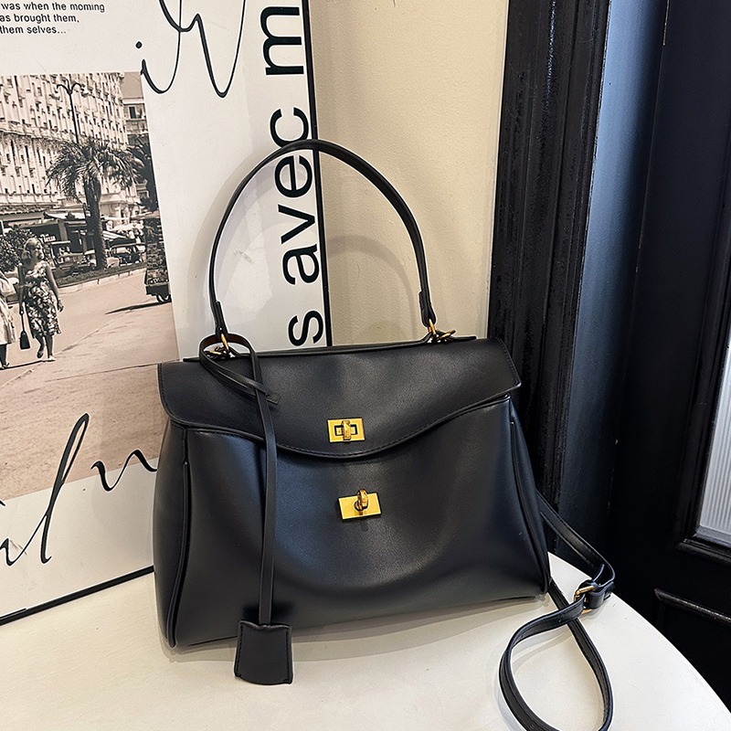 2024新款高级感托特包凯莉包单肩斜挎潮酷腋下包包通勤手提包包