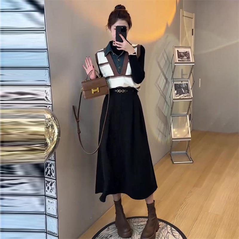 入秋搭配一整套装韩系减龄牛仔拼接无袖马甲上衣女高腰显瘦半身裙