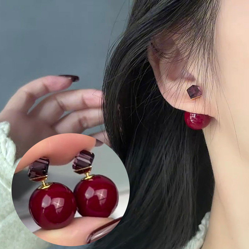 铜合金仿珍珠耳饰 安可拉红色前后戴方块珠子耳环小众设计高级感