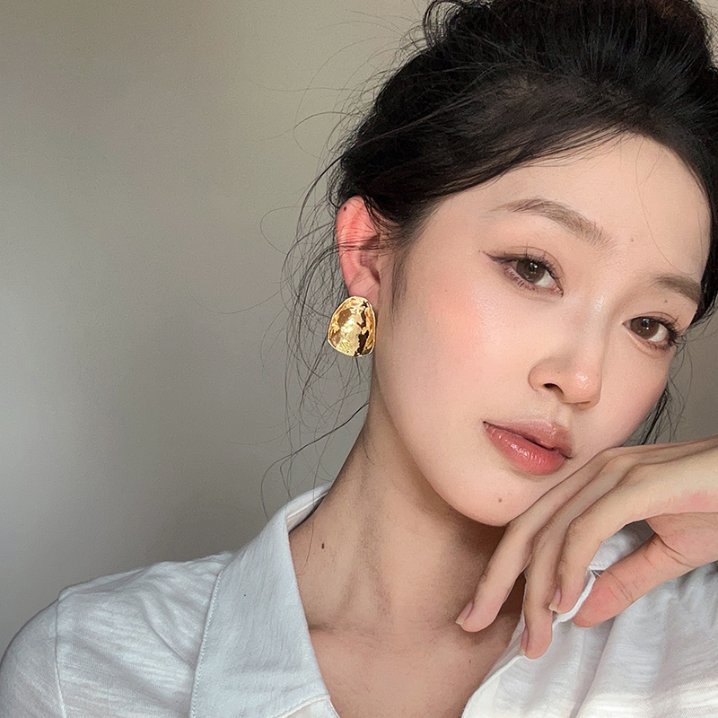 oushipei/欧诗佩 铜合金耳饰 法式复古金属冷淡风耳钉小众高级感
