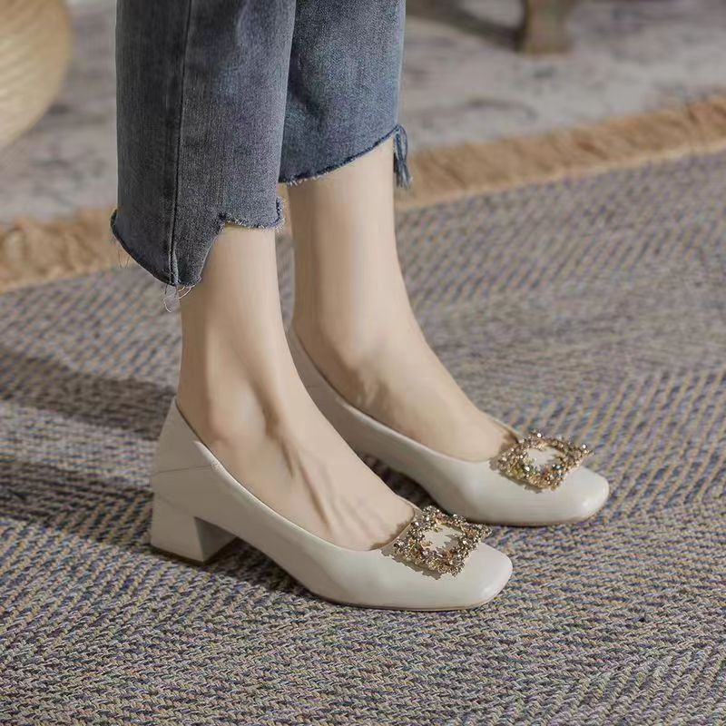 软皮粗跟单鞋女新款百搭妈妈鞋中跟浅口瓢鞋法式软底职业高跟鞋女