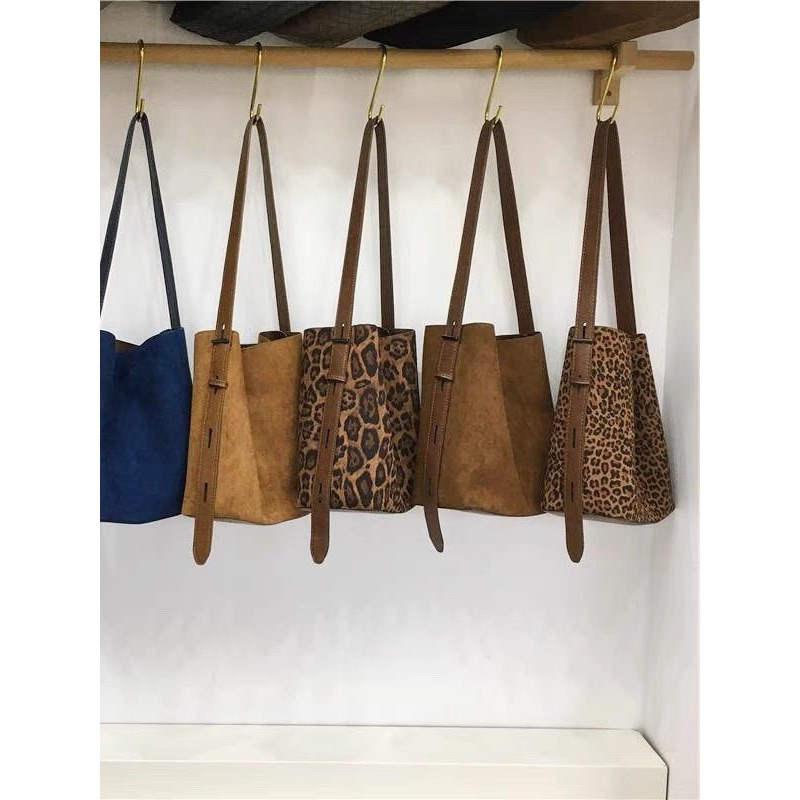 韩国小众ins麂皮绒面复古豹纹水桶包百搭单肩斜挎女托特包