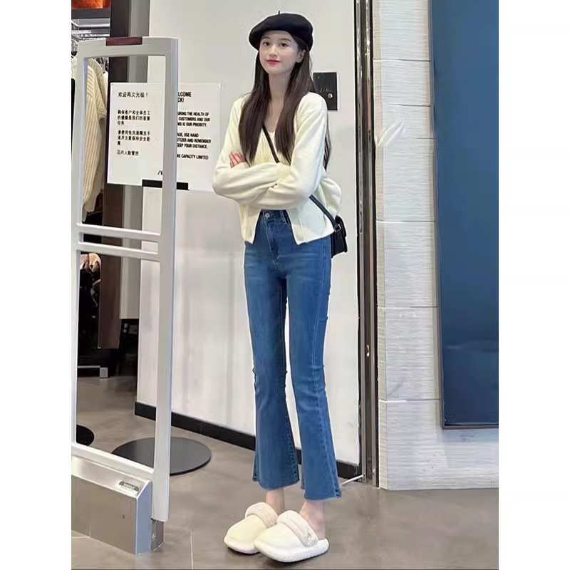 黑色喇叭裤女2025年新款爆款高腰显瘦秋冬加绒小个子微喇牛仔裤子