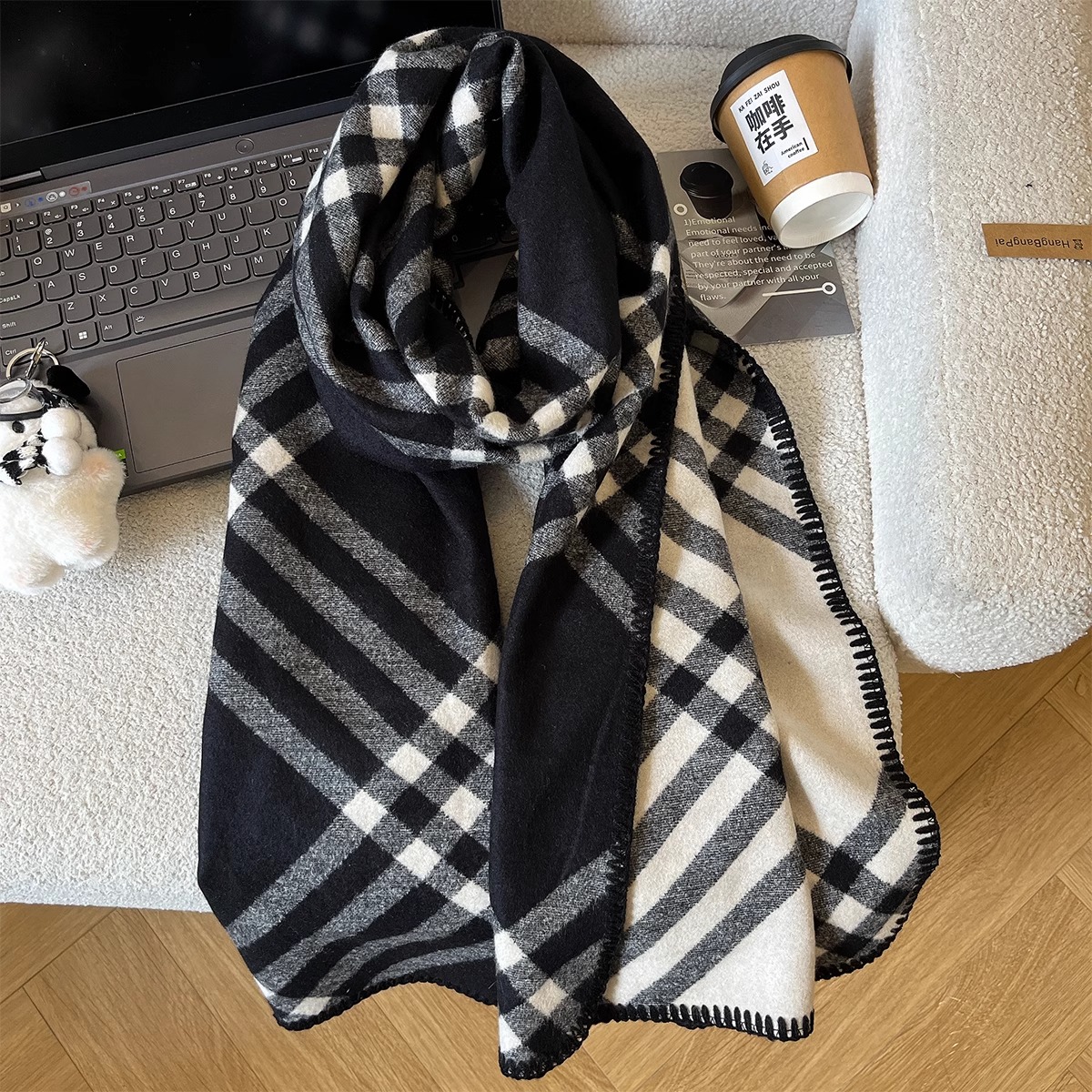 2025新款英伦经典格纹双面围巾女秋冬高级感加厚保暖护颈围脖披肩