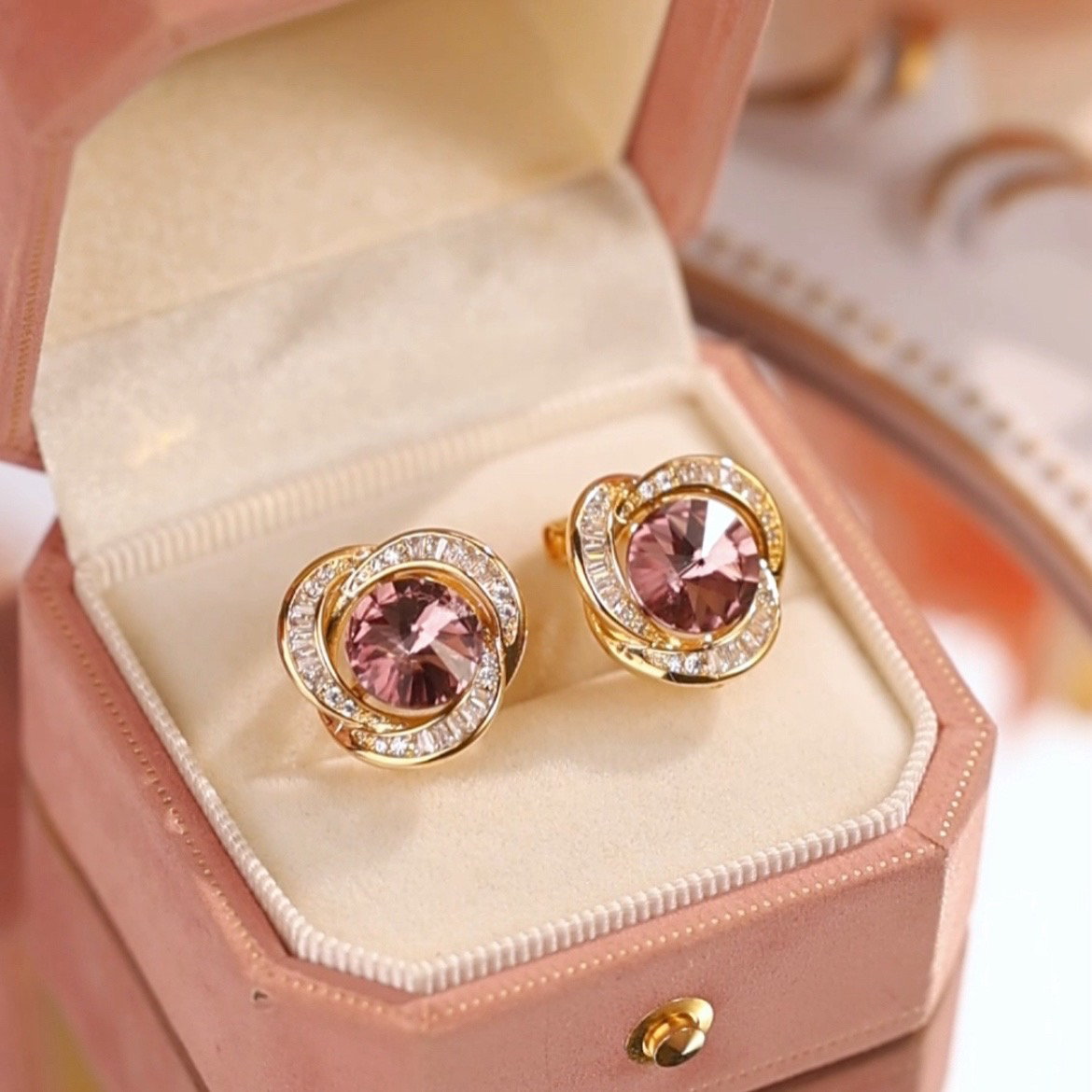 【双生恋】 紫色新款高级感气质百搭时尚精致耳饰-680