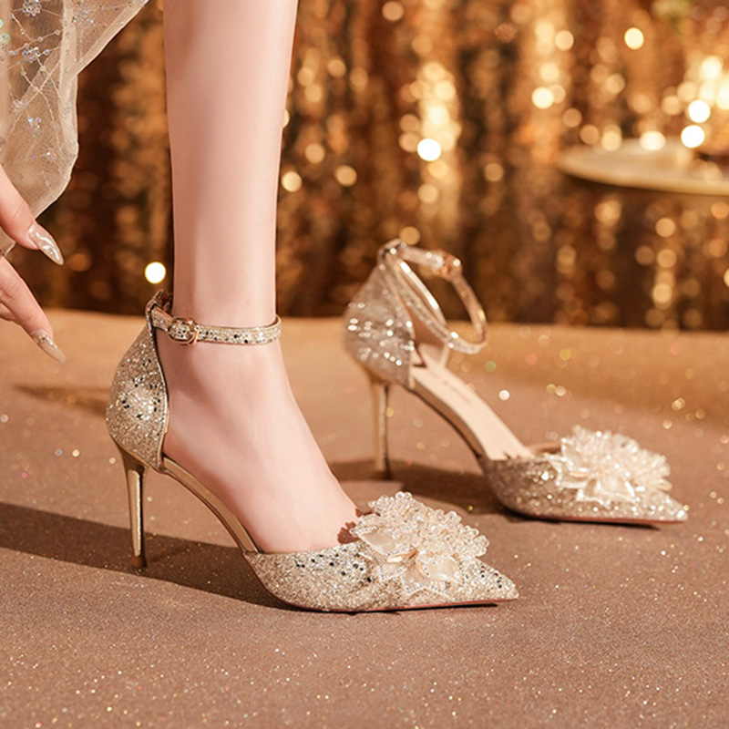 2024法式中空浅口高跟鞋女细跟百搭结婚一字带小众宴会凉鞋气质