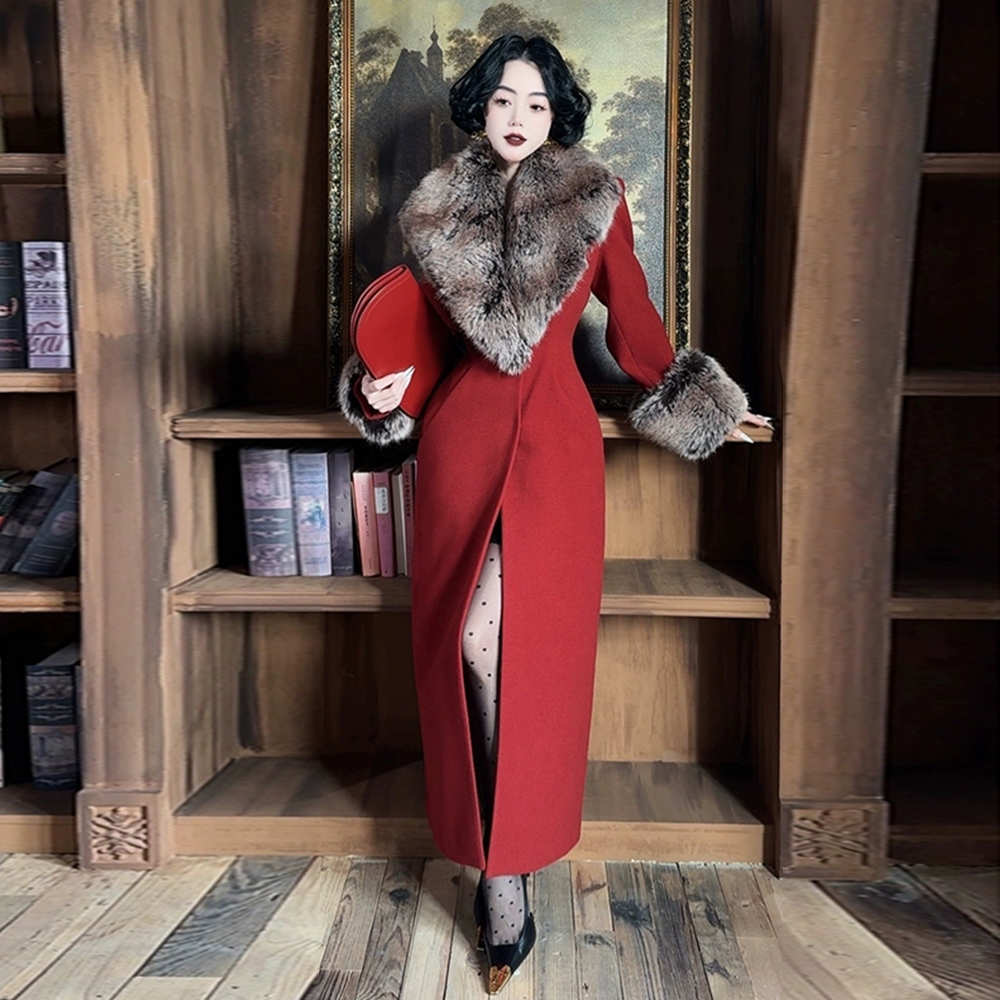 千金风加厚夹棉大衣女冬季2025新款大毛领长款高级感红色呢子外套