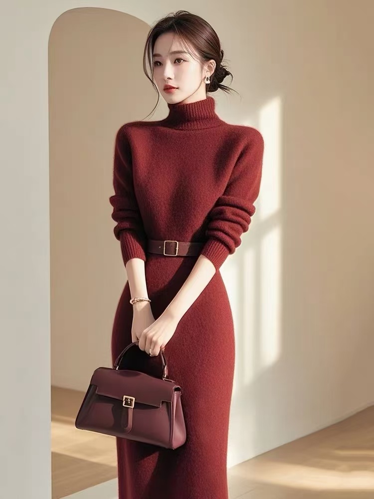 现货发SS526富家千金高级感过年穿搭长裙赫本风红色连衣裙新款