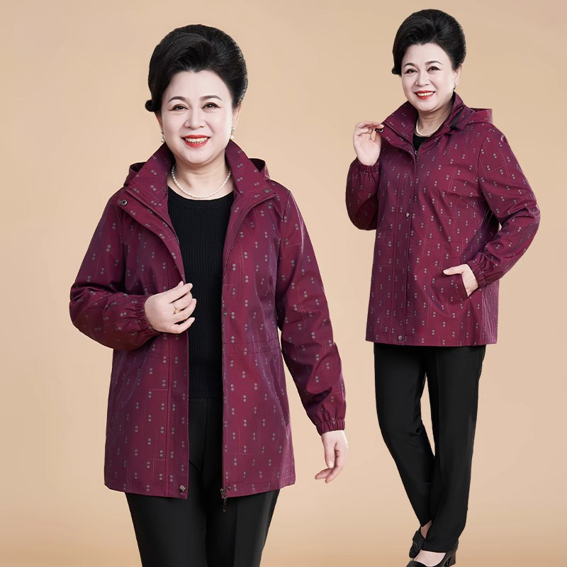 中老年女装妈妈装春秋翻领可拆连帽宽松夹克时尚印花大码风衣女装