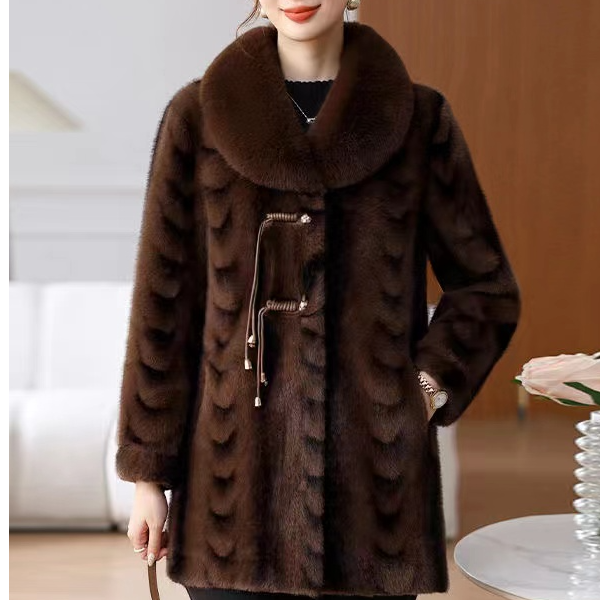 妈妈毛绒外套女秋冬新款40岁50中老年冬装皮毛一体大衣中长款加厚