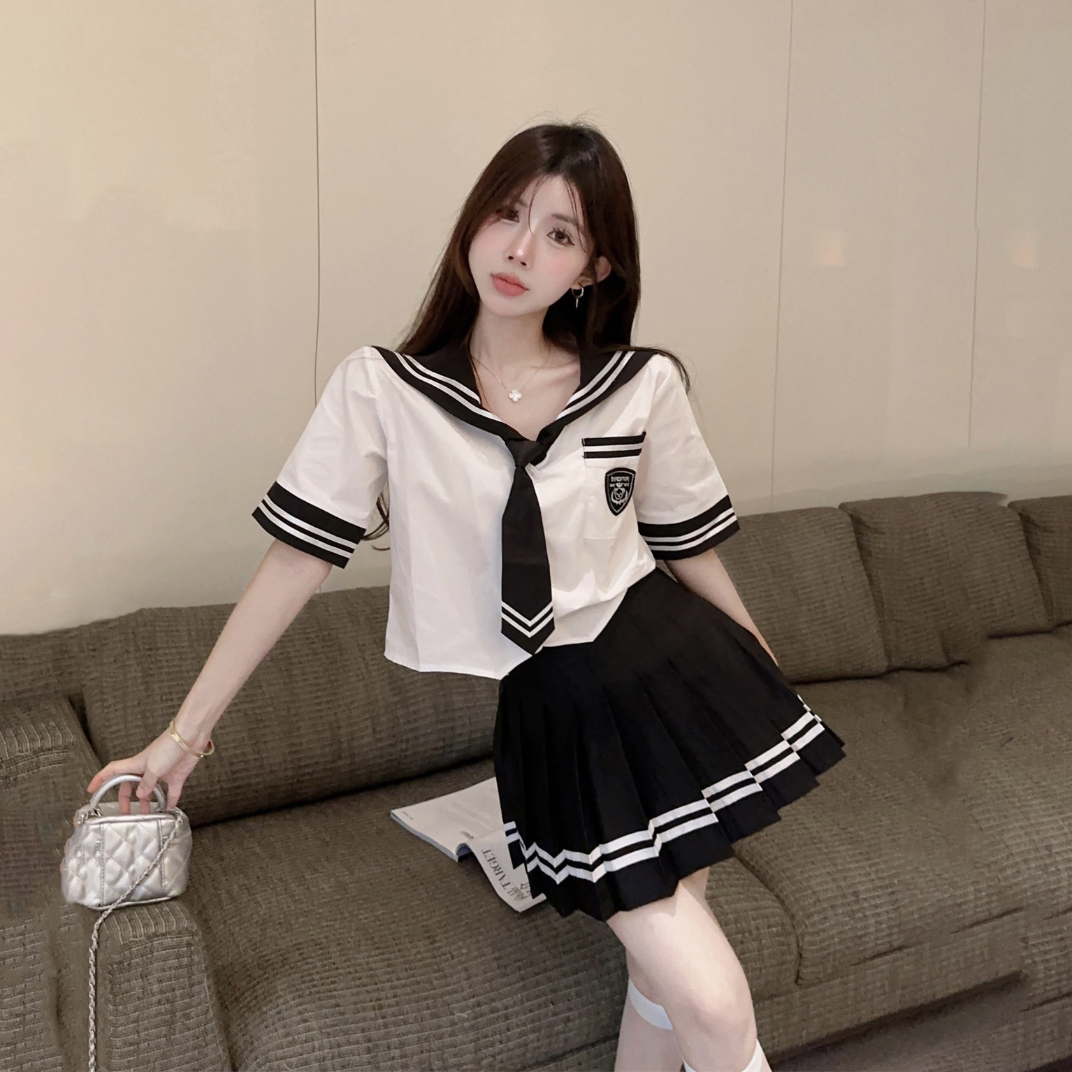 海军领学院风辣妹衬衫秋季新款气质显瘦短款衬衣高腰百褶裙jk制服