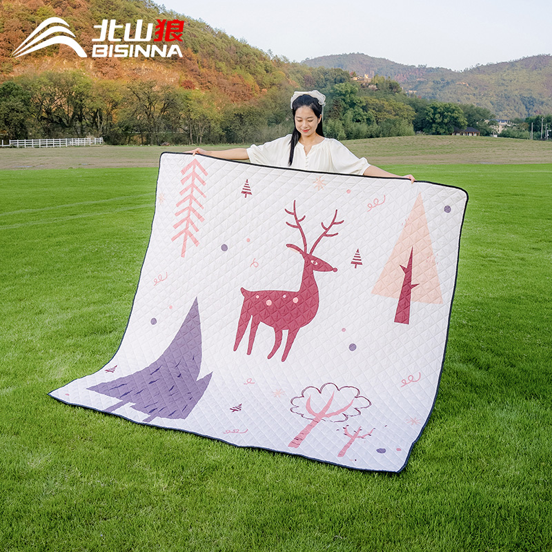 北山狼野炊野餐垫携带野营布公园春游地垫沙滩垫旅游垫折叠防水垫