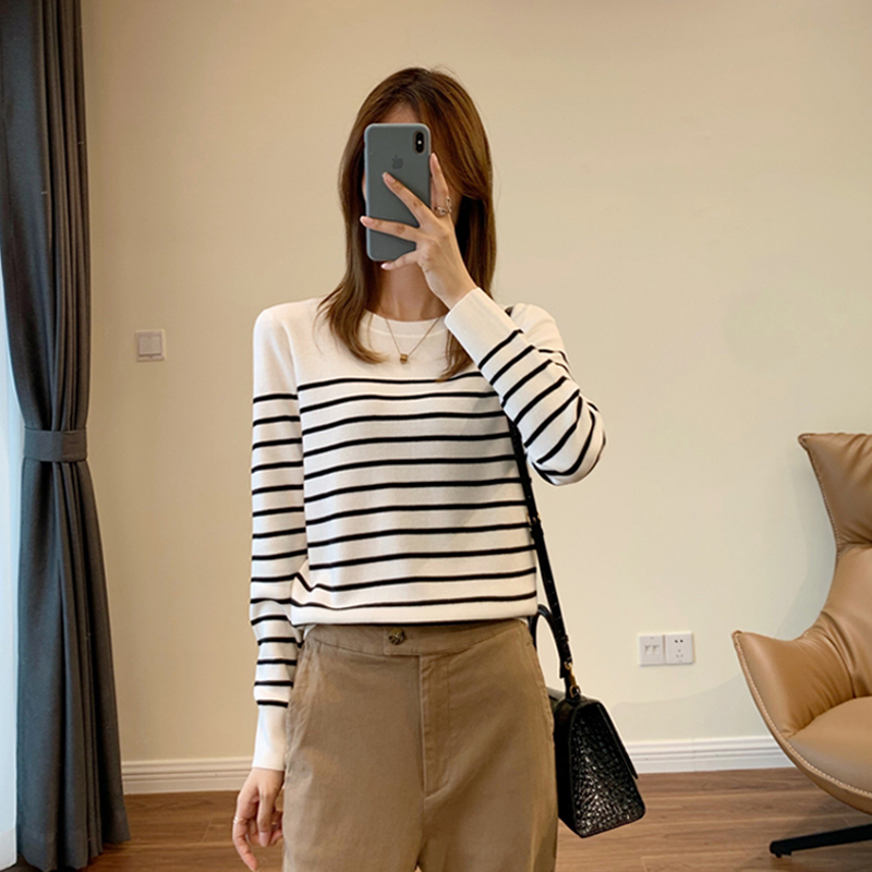 黑白条纹针织衫女2025春秋新款长袖内搭毛衣秋季宽松圆领打底上衣
