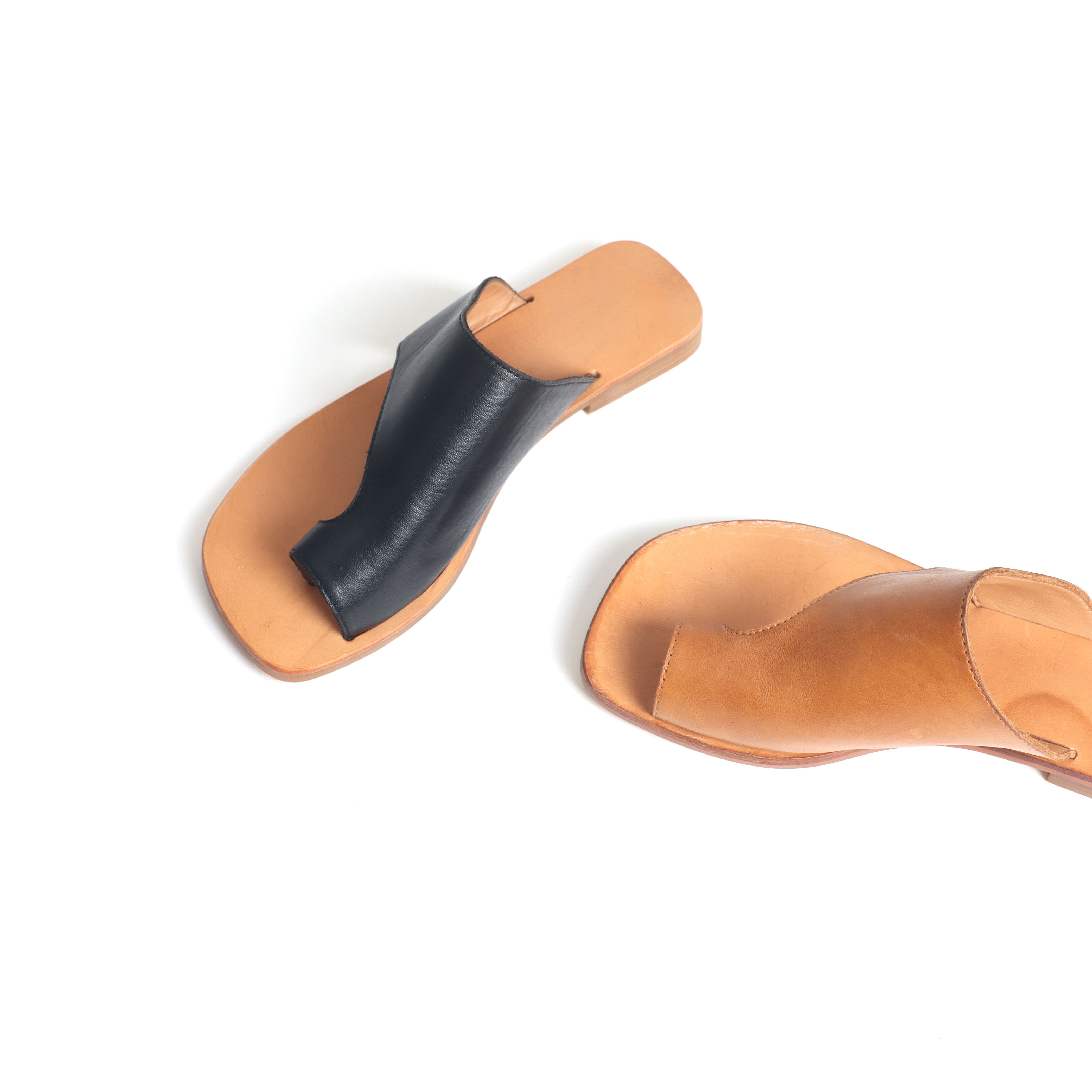 简约露趾平底凉鞋ins风百搭休闲度假外穿马皮套趾凉拖3586-3