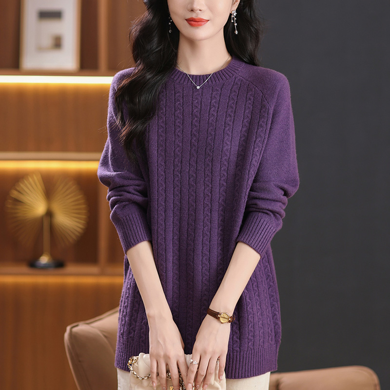 大码女装秋冬2025新款中长款打底衫气质显瘦女士宽松洋气针织毛衣