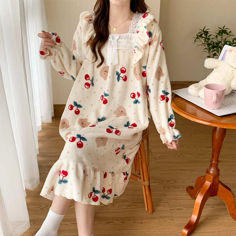 睡衣女秋冬季睡裙珊瑚绒加绒加厚法兰绒女士可爱家居服冬天连衣裙