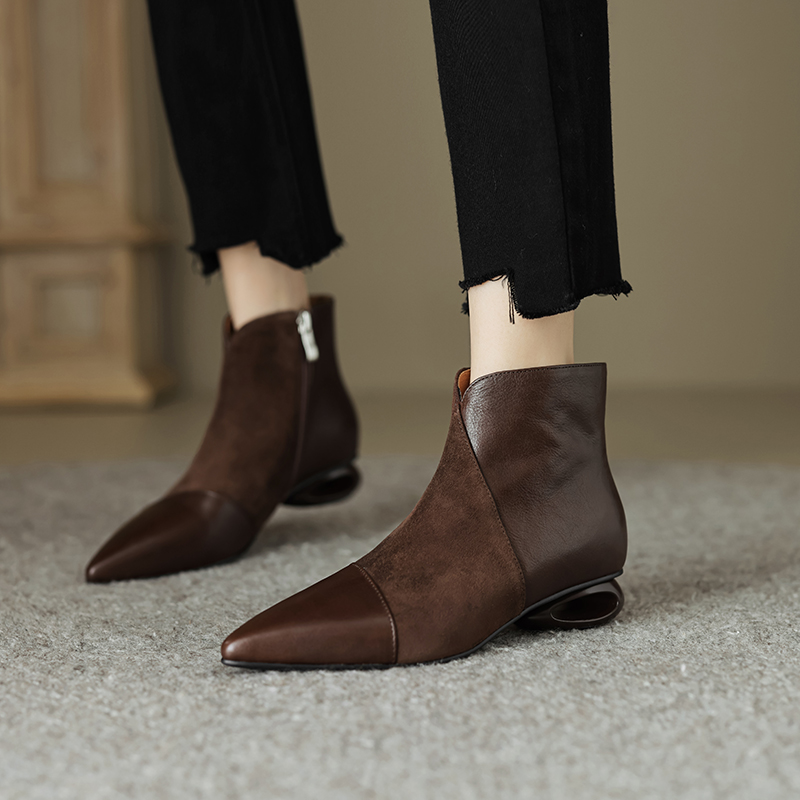 3cm今年流行的尖头短靴女真皮复古粗跟粗跟靴时尚秋冬法式裸靴女