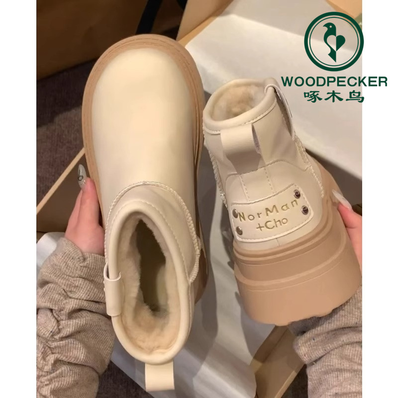 啄木鸟奶白色厚底防水皮毛一体雪地靴女冬季新款复古加绒短靴棉鞋