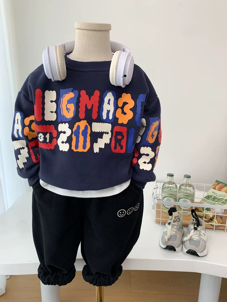 男童韩版加绒卫衣加厚秋冬装儿童时髦字母上衣潮酷中童韩系一体绒