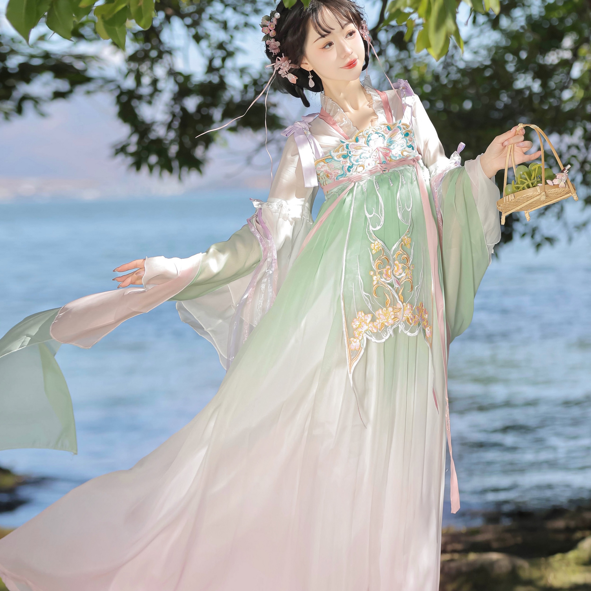 池禾原创汉服女【蝶羽】齐胸改良汉元素刺绣古风春夏款唐制仙气套装