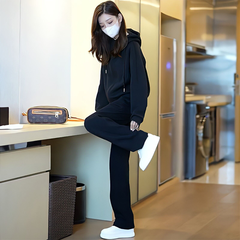 欧货爆款运动套装女秋季2025新款洋气高级感宽松显瘦阔腿裤两件套