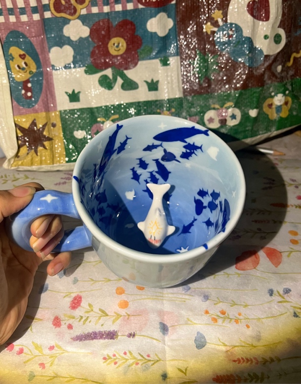 海洋系列大马克杯纯手绘高温釉下彩磁吸鱼高10cm直径11cm容量550