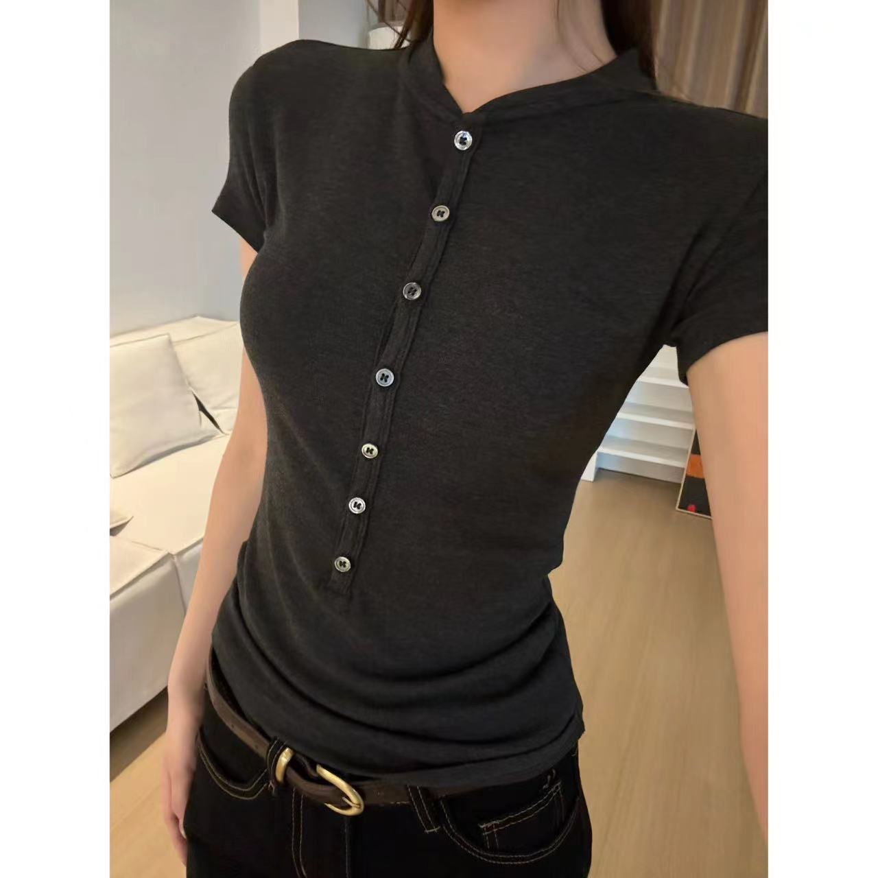 HHYB Hello单排扣短袖T恤女夏季百搭纯色显瘦遮肉辣妹上衣240087