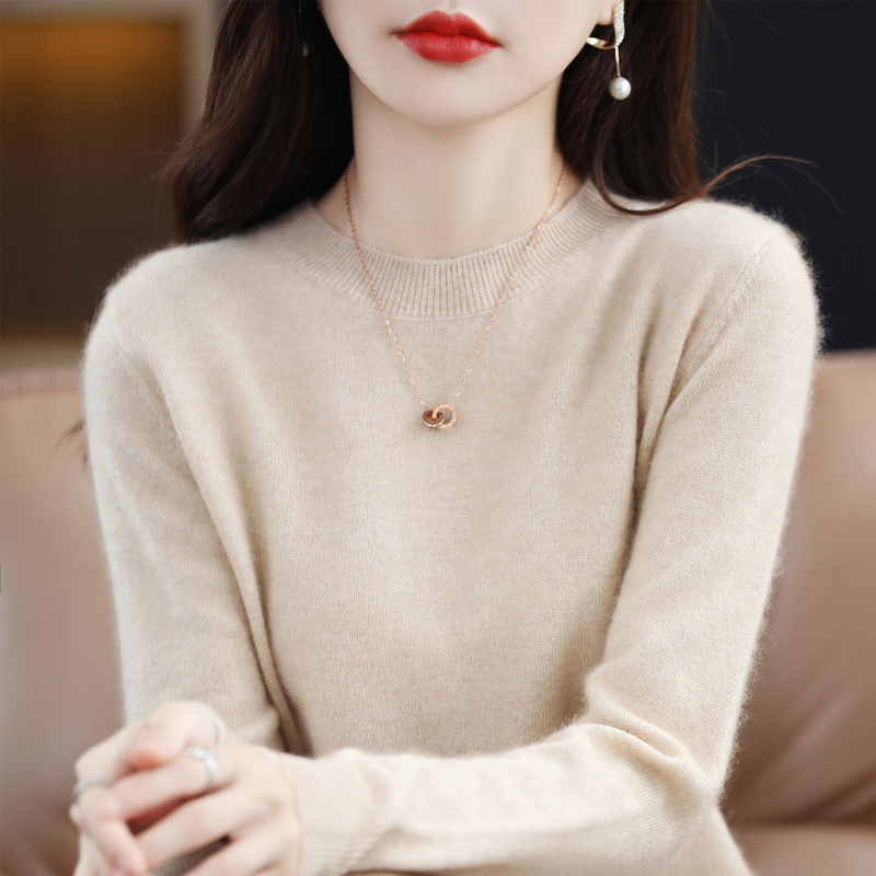 鄂尔多斯市羊绒衫女秋冬圆领内搭针织打底衫纯色保暖毛衣女显瘦