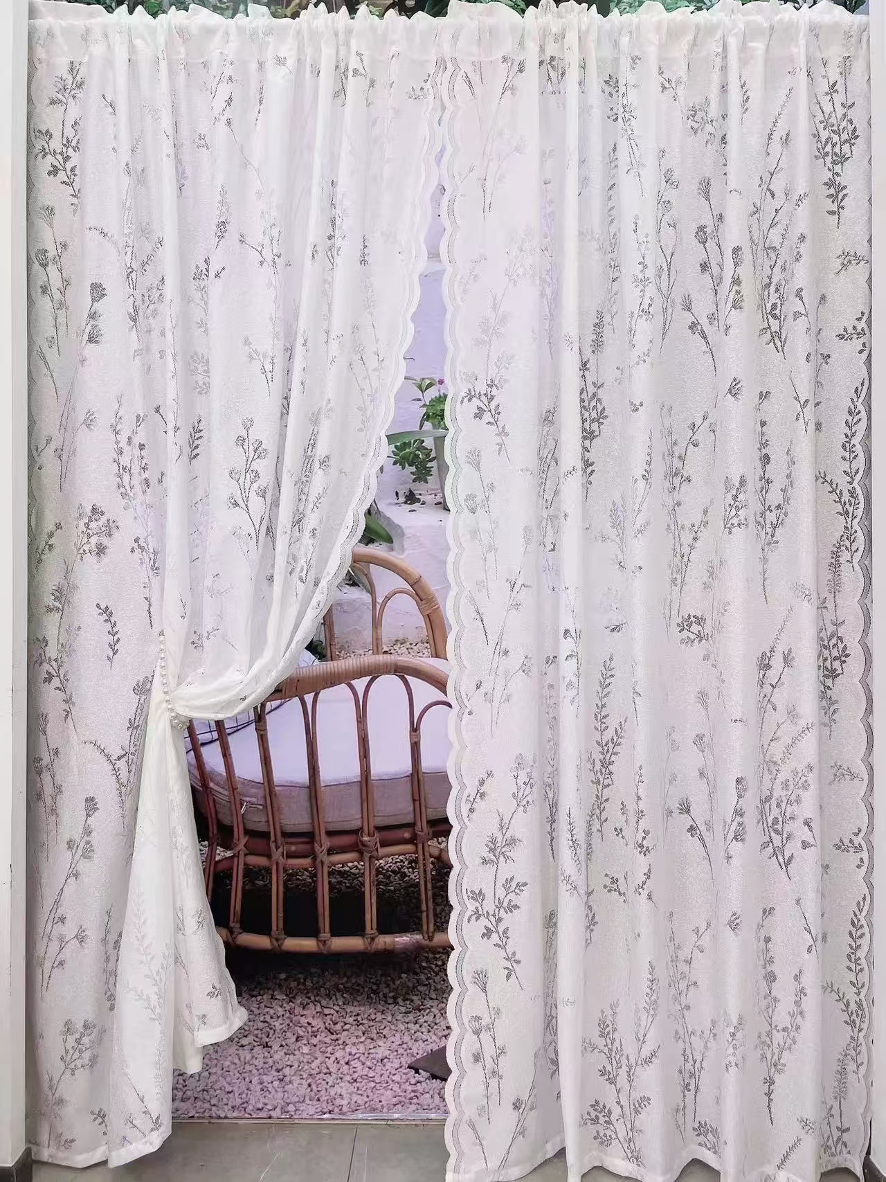 透光不透人免打孔魔术贴伸缩杆款薰衣草纱帘门帘窗帘飘窗适用