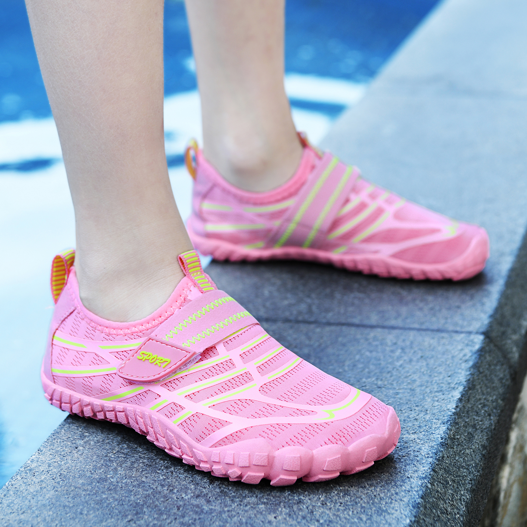 小学生室内儿童跳绳鞋男防滑攀岩鞋专用体能训练鞋女童减震运动鞋