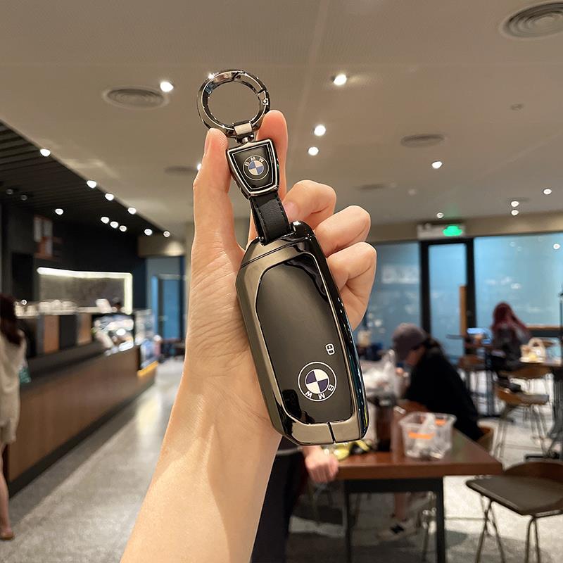 宝马钥匙套24款新5系X5/X1/x2/7系740Li/X6/X7/ix车530包扣壳适用