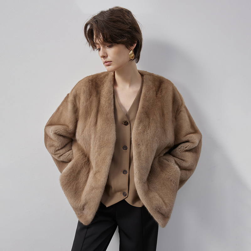 卢浮宫 进口貂皮大衣女整貂桑蚕丝内衬天鹅绒水貂毛皮草V领外套