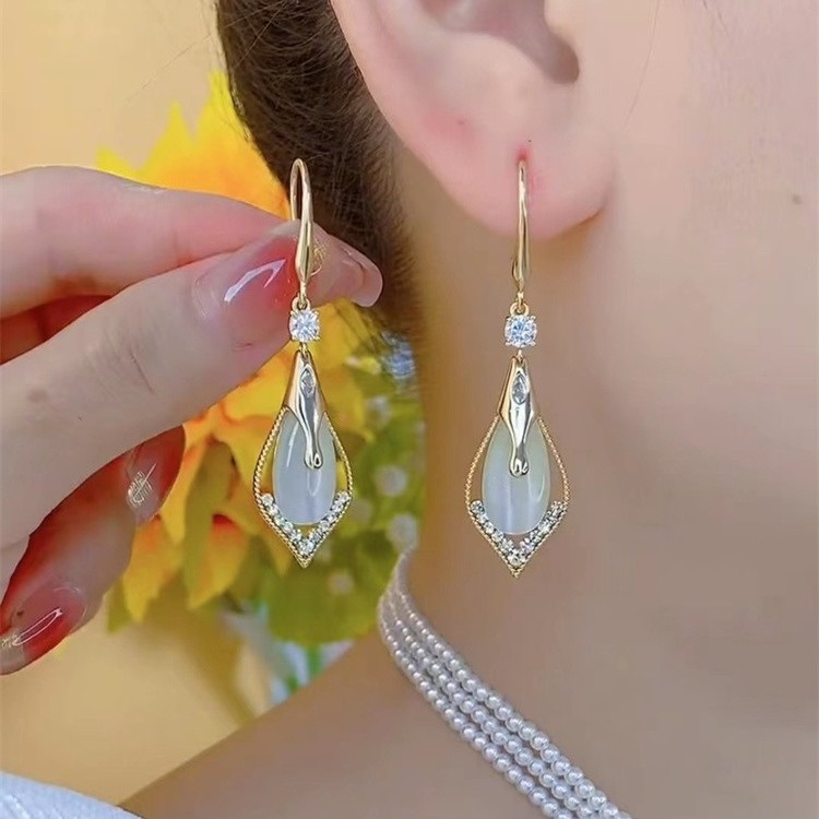 铜合金耳饰 气质轻奢百搭简约时尚水滴耳坠精致长款优雅灵动耳饰i