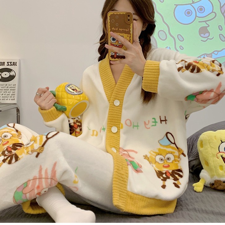 海绵宝宝秋冬睡衣女士法兰绒加肥加大码200斤胖MM保暖家居服套装