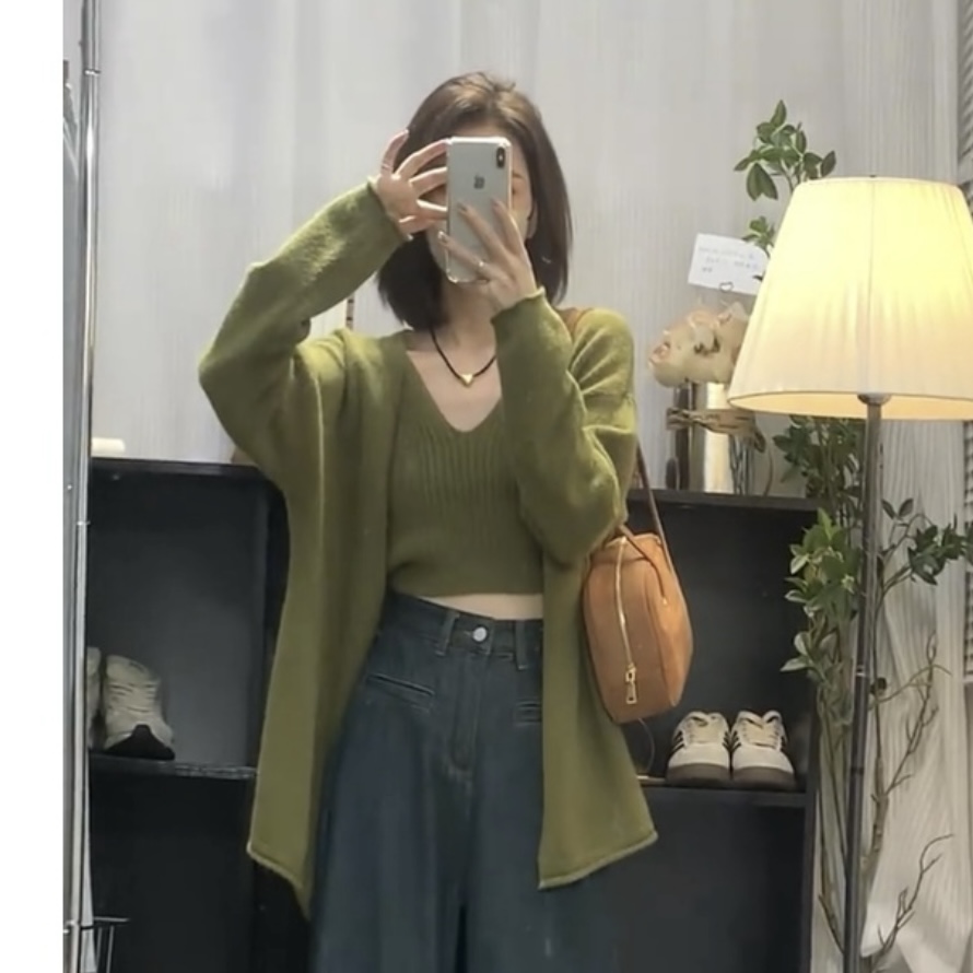 “盐系女孩”韩系软糯慵懒风针织衫外套女新款时尚毛衣背心两件套
