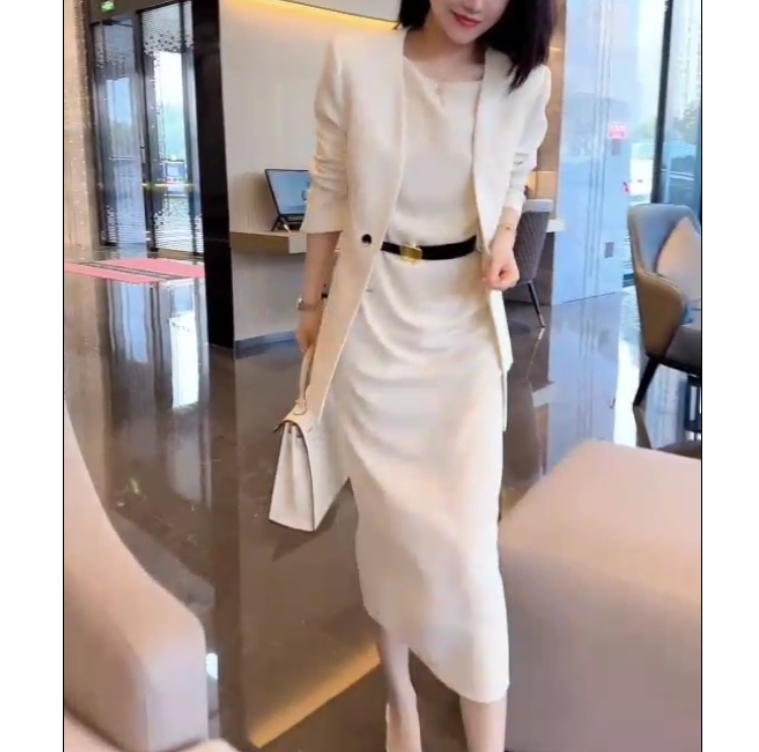 时尚潮流百搭精品女装zsx22667