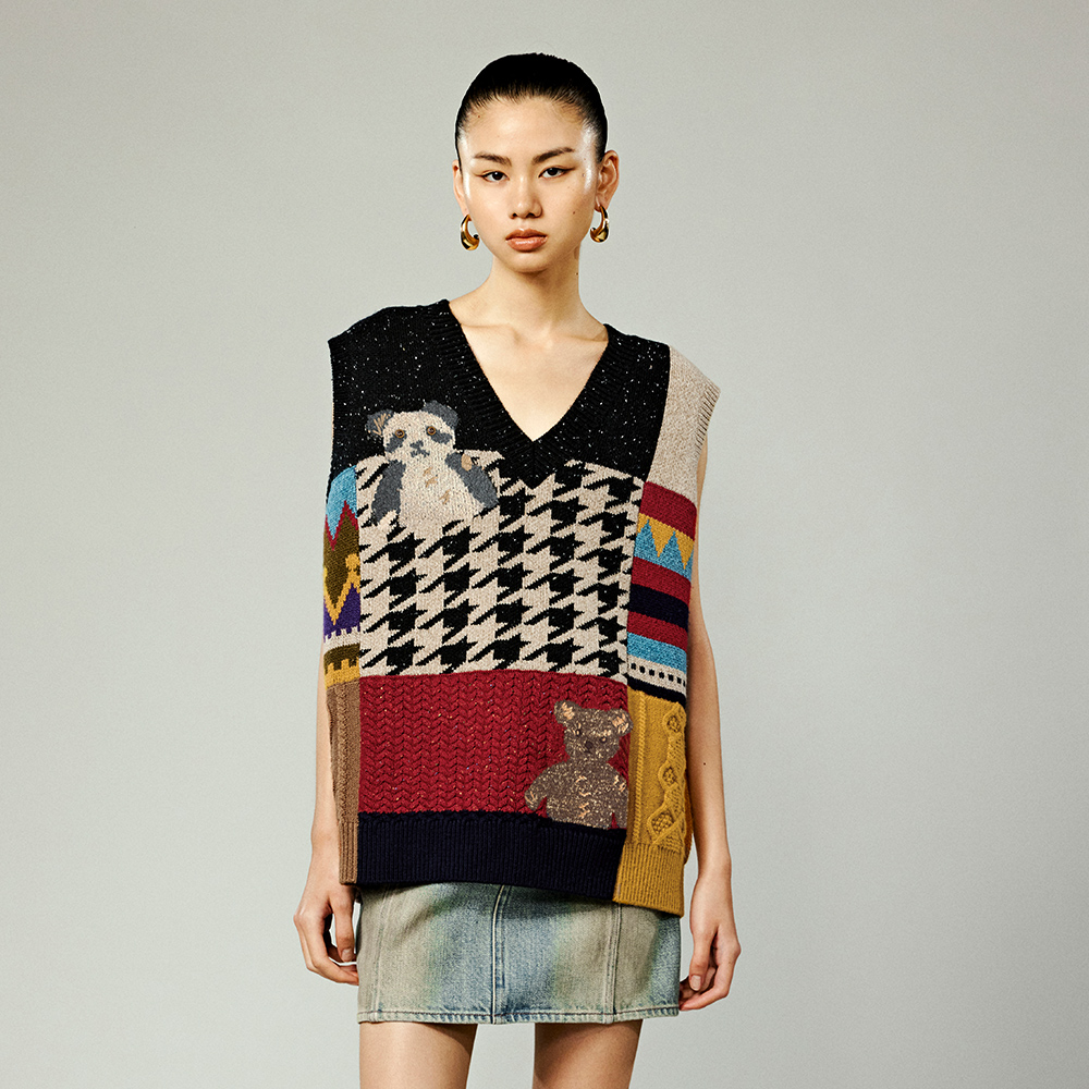 UOOYAA秋季经典款「奶奶毛衫」复古拼布V领奶奶毛衫背心1134