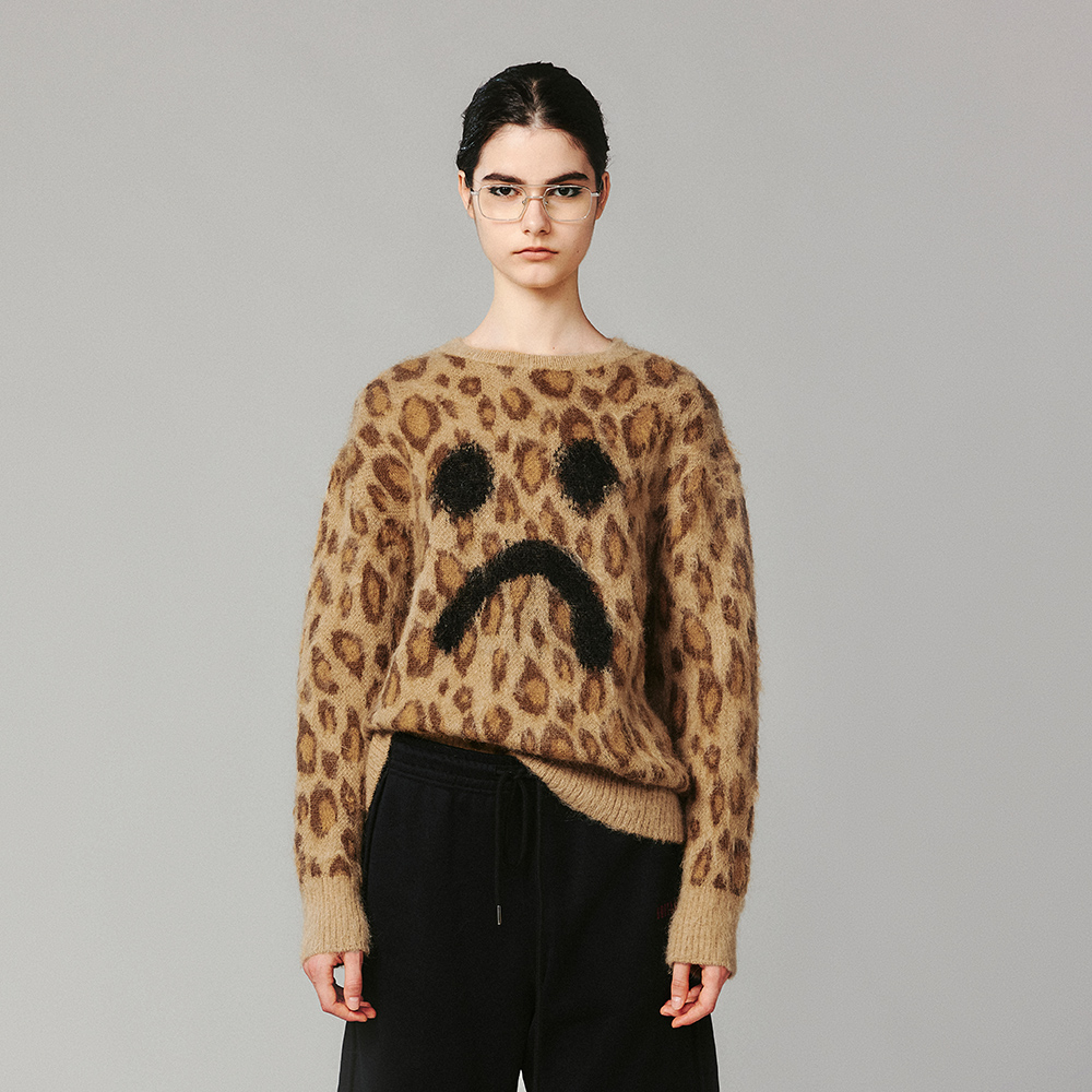 UOOYAA/乌丫冬季经典豹纹哭脸套头毛衫4188