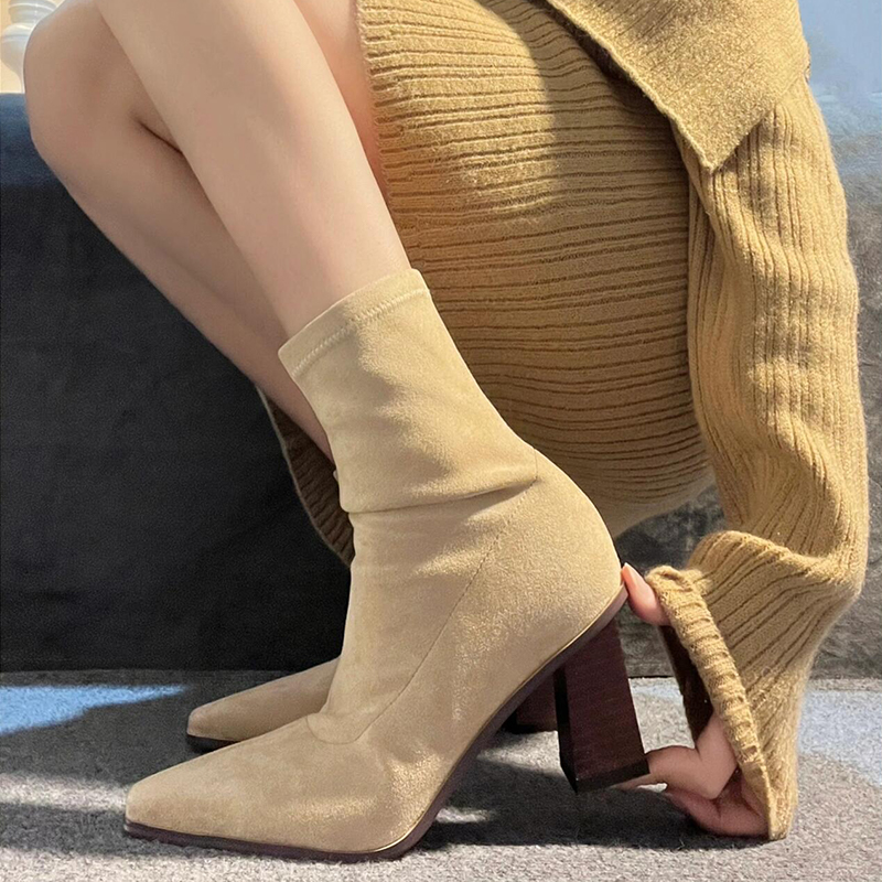 绒面高跟短靴女2025秋冬新款法式瘦瘦靴裸靴方头粗跟弹力靴袜靴女