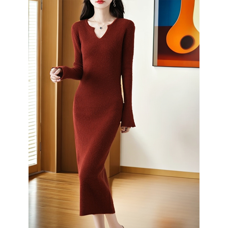 女款气质服装轻奢小众高级感长裙秋冬款显瘦纯羊毛针织长袖连衣裙
